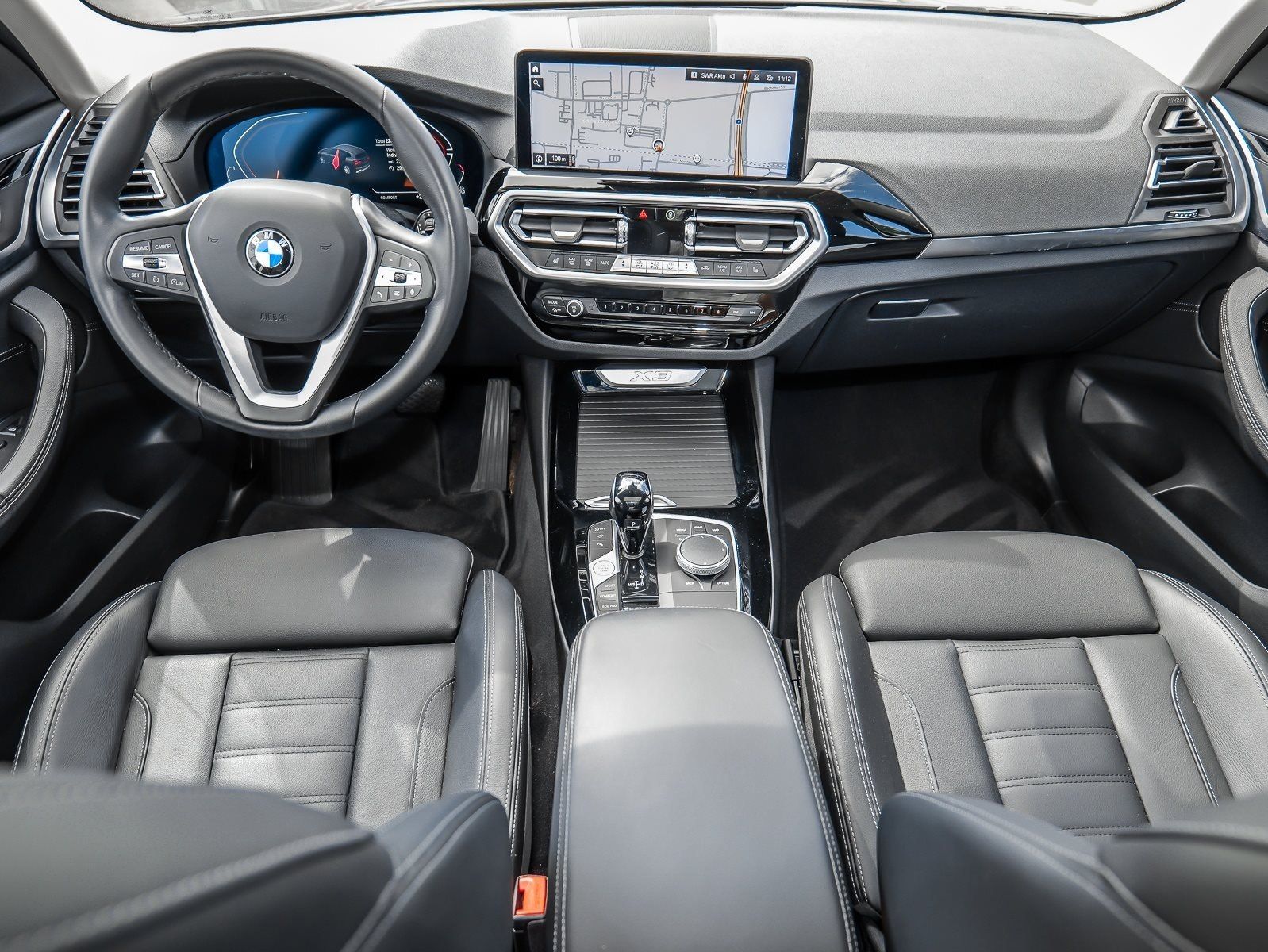 BMW X3 xDrive30i HUD PANO RFK NAVI LED PDC V H DAB L foto 3