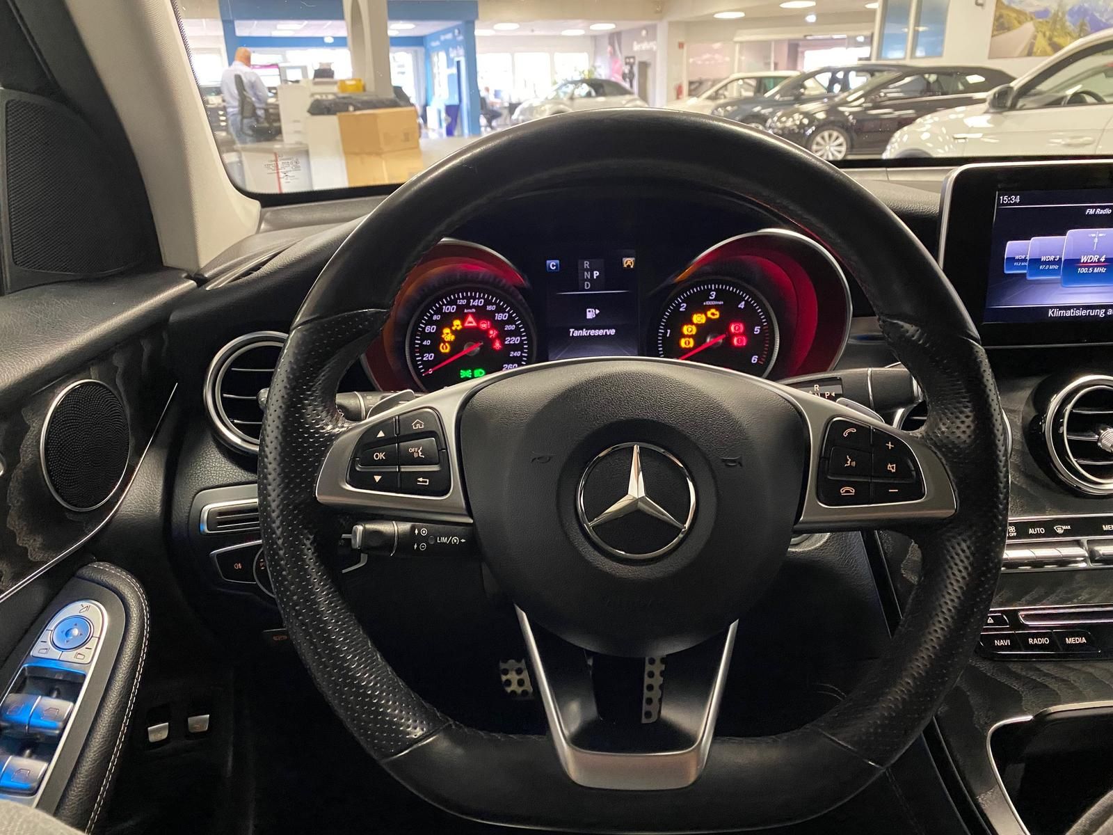 Fahrzeugabbildung Mercedes-Benz GLC 250 CDI 4Matic AMG Line+NAVI+AHK+ALLRAD+