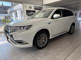 Mitsubishi OUTLANDER 2.4 MIVEC PLUG-IN HYBRID 4WD *PLUS* - Mitsubishi Outlander in Krefeld