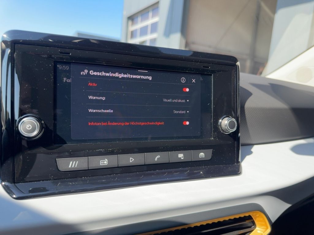 Fahrzeugabbildung SEAT Ibiza Road Edition  KLIMA  ALLWETTER