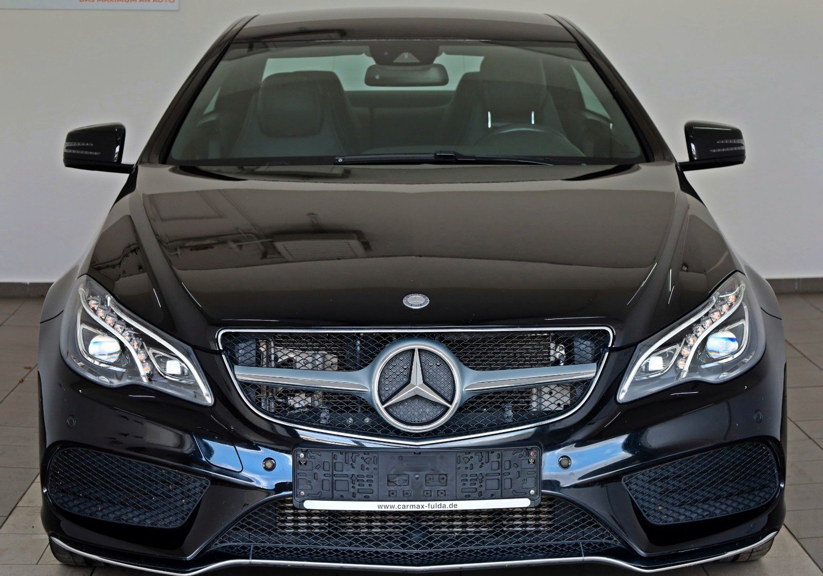 Fahrzeugabbildung Mercedes-Benz E 350d Coupe AMG Line Leder,Navi,LED,Kamera,SH