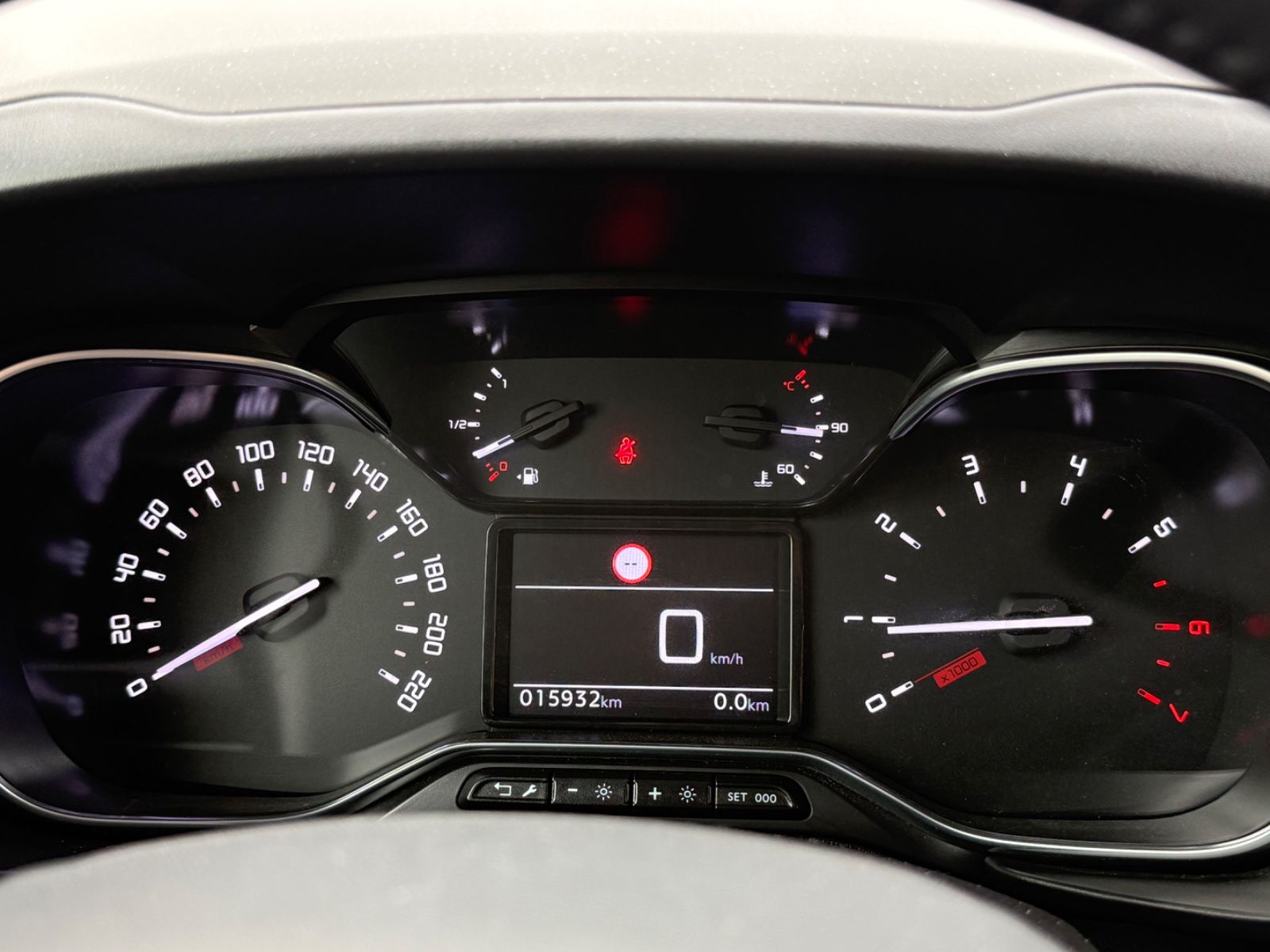 Fahrzeugabbildung Citroën Berlingo XL 7-SITZER AUTOM. KLIMA SITZHEIZ. CAM