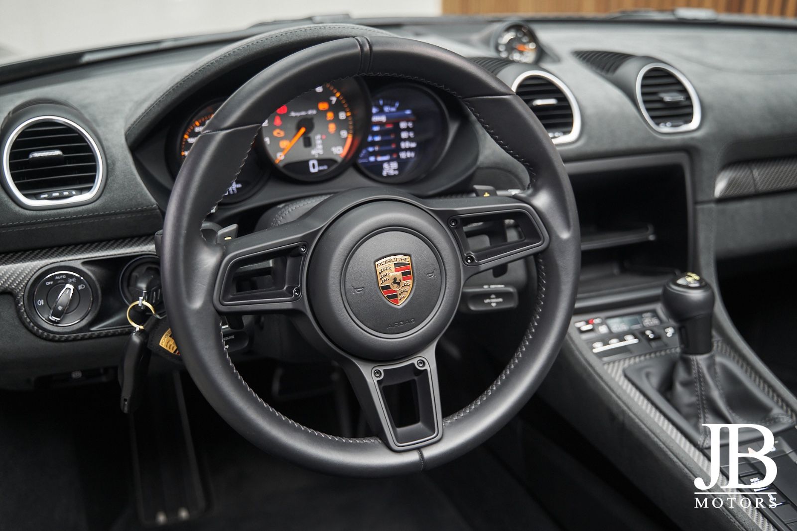 Fahrzeugabbildung Porsche Spyder RS Weissach PCCB Lift Magnesium Chrono