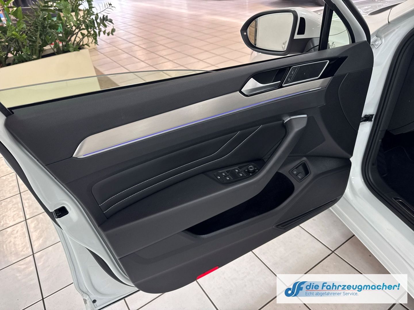 Fahrzeugabbildung Volkswagen Passat Variant GTE 1.4 TSI Plug-In Hybrid EU6d S