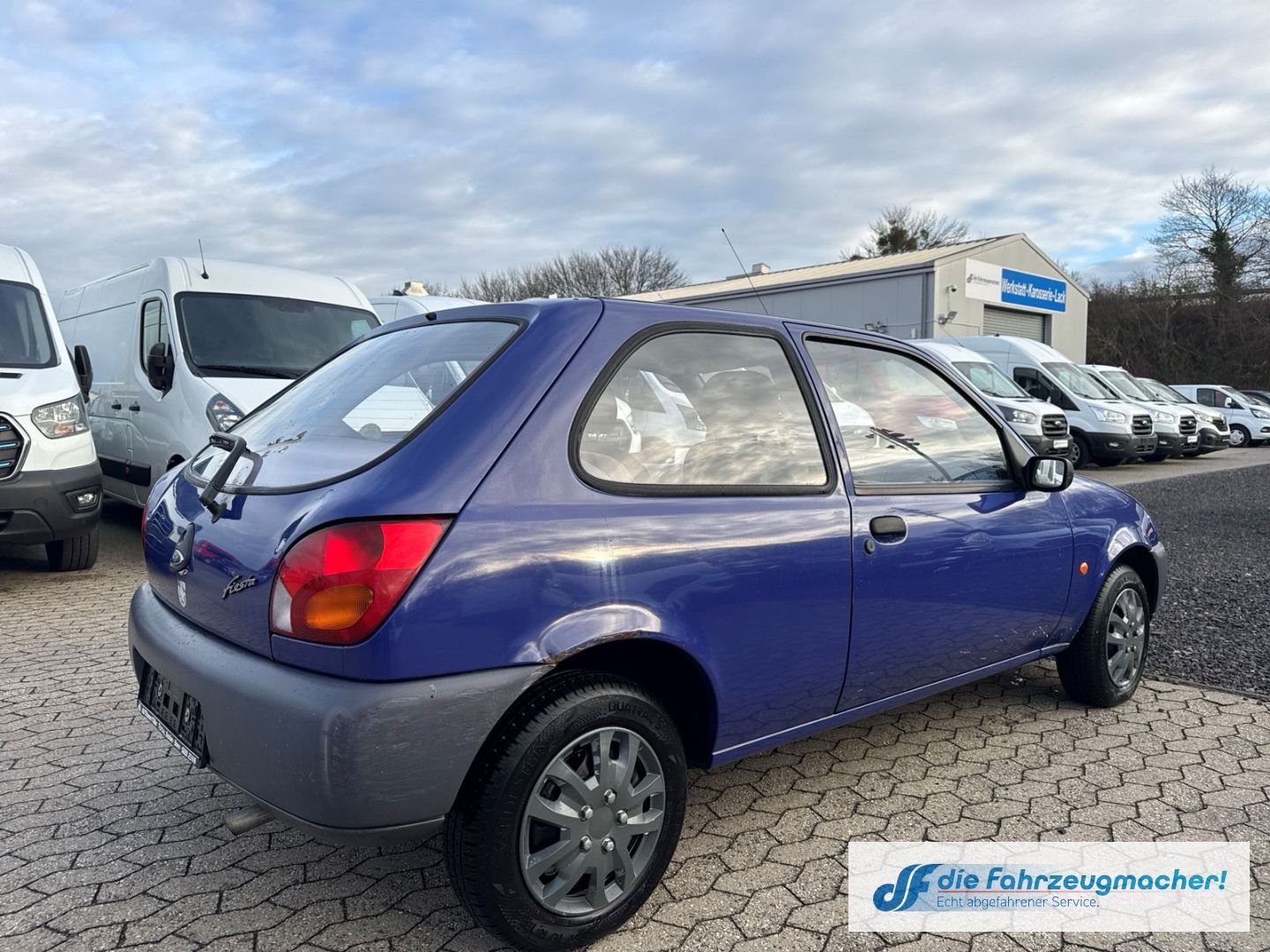 Fahrzeugabbildung Ford Fiesta TÜV 10/26 1.3l *EXPORT  74.000km