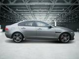Jaguar XE S Automatik S - silberne Jaguar XE