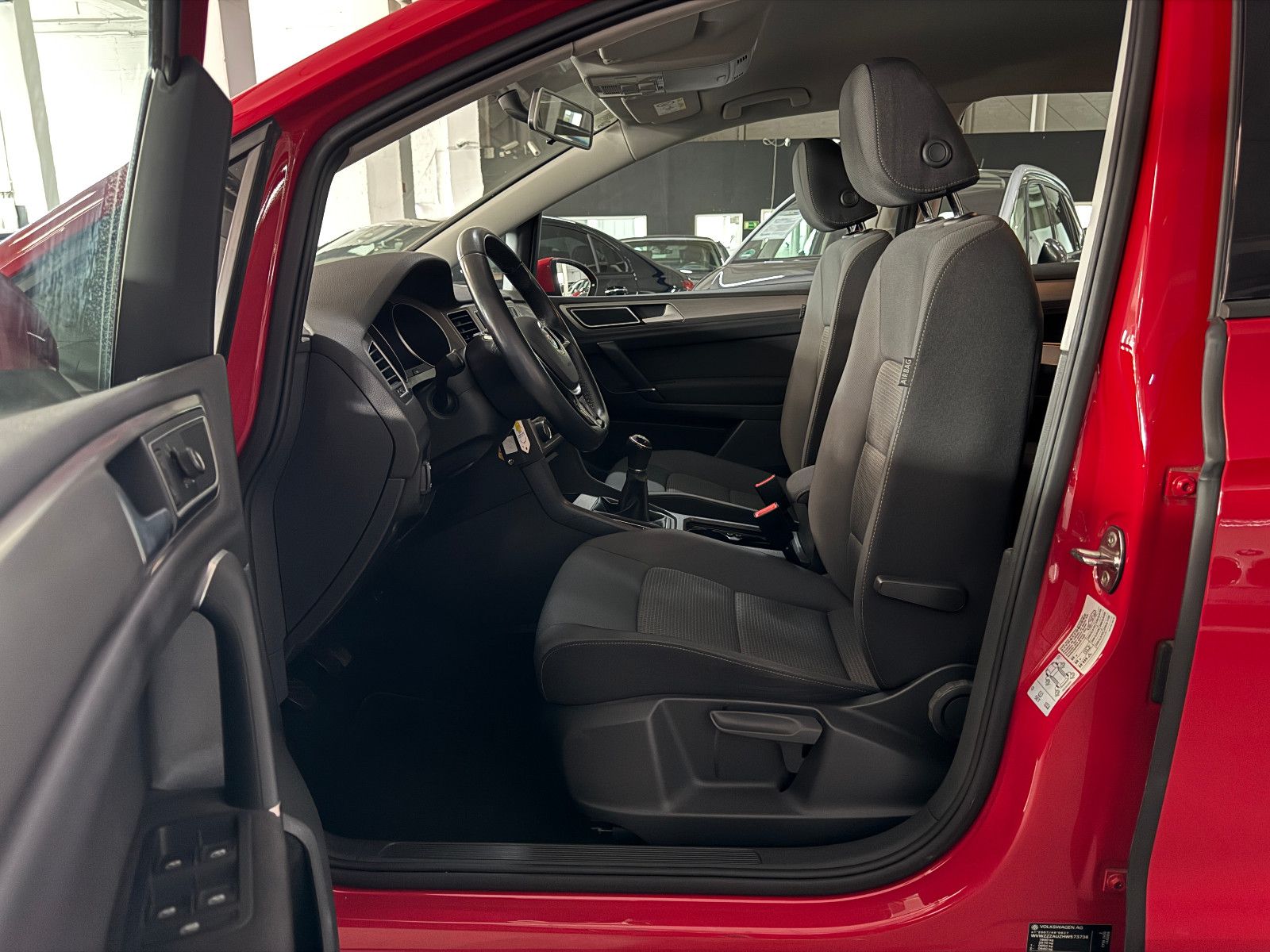 Fahrzeugabbildung Volkswagen Golf 7 TSI SPORTSVAN COMFORTLINE MEDIA PAKET 1.H