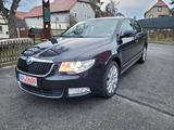 Skoda Superb 1.4 TSI Comfort LEDER WENIG KILOMETER - gebrauchte Skoda Superb aus dem Jahr 2011