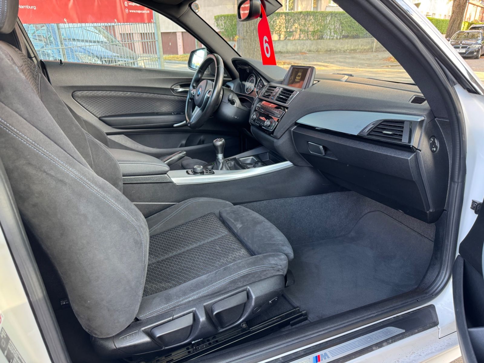 Fahrzeugabbildung BMW 218i M-Sport Coupe BIXEN*AHK*PDC*ALU