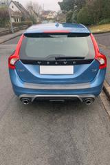Volvo V60 D4 R-Design, 1.Hand, AHK, Sport-Fahrwwerk - Volvo V60: Sport
