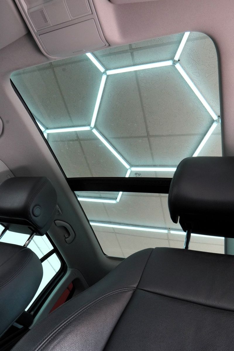 Fahrzeugabbildung Volkswagen Tiguan Sport & Style 4Motion*Aut.*Navi*Leder*AHK