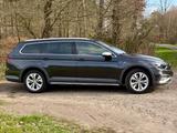 Volkswagen Passat Alltrack 2.0 TDI DSG 4M IQ.LIGHT PANO AHK - Volkswagen Passat Alltrack aus 2021