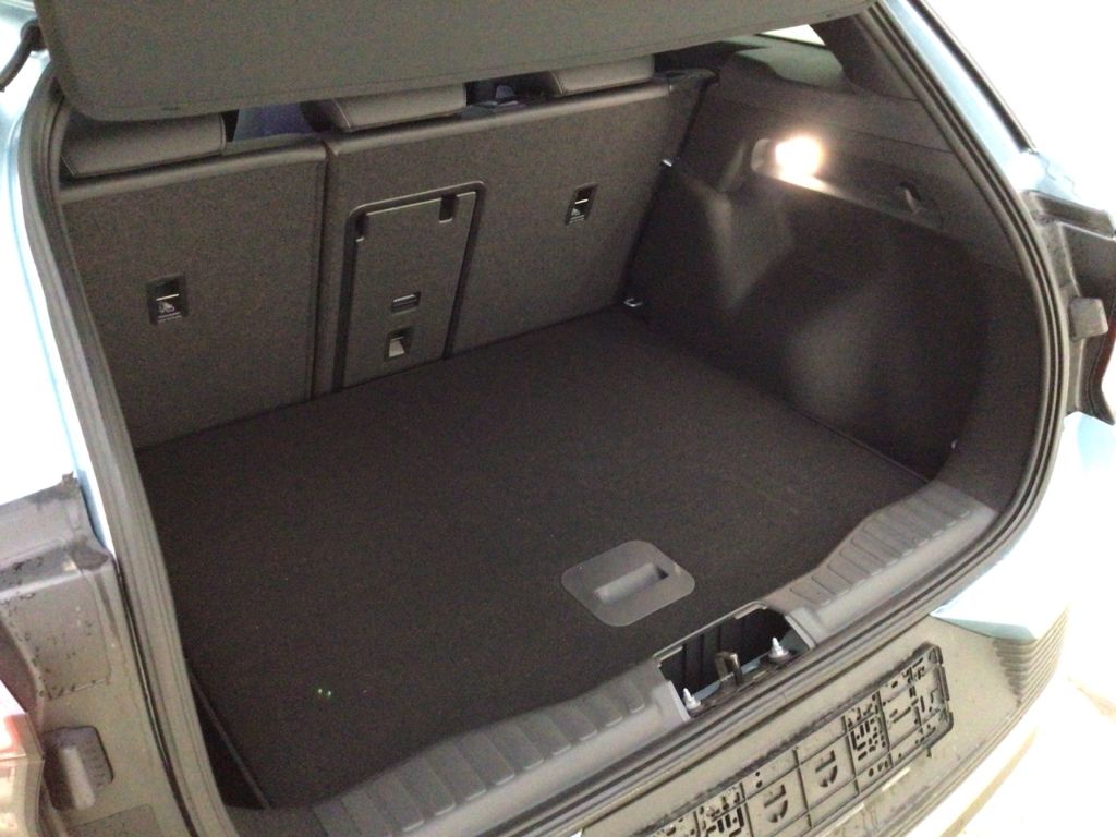 Fahrzeugabbildung Ford Explorer Premium RWD Tempomat SpurhalteASS LED