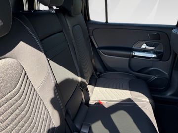 Mercedes GLB 200 - 9