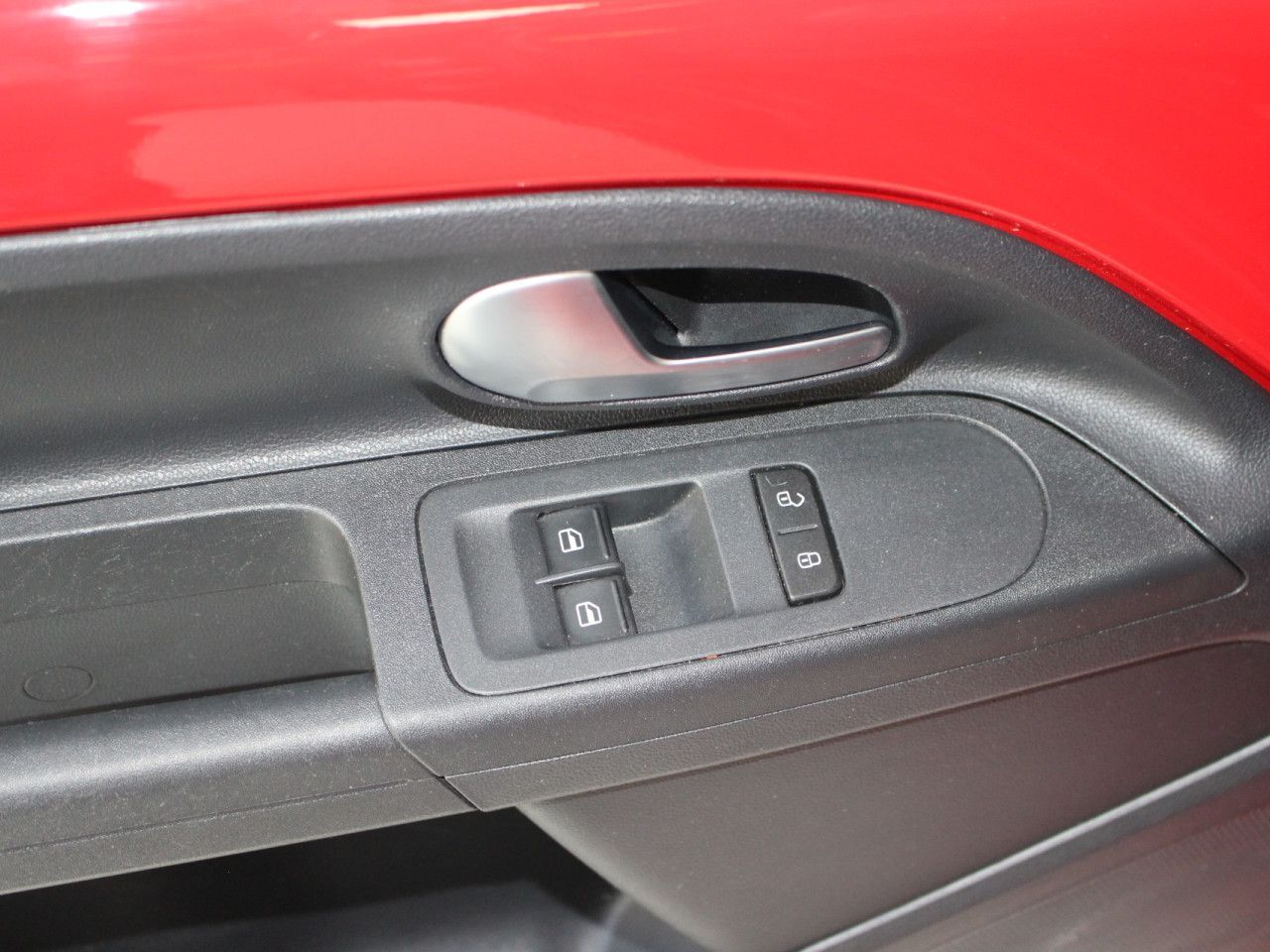 Fahrzeugabbildung Volkswagen up! Move 1.0 RFK/PDC/Tempomat