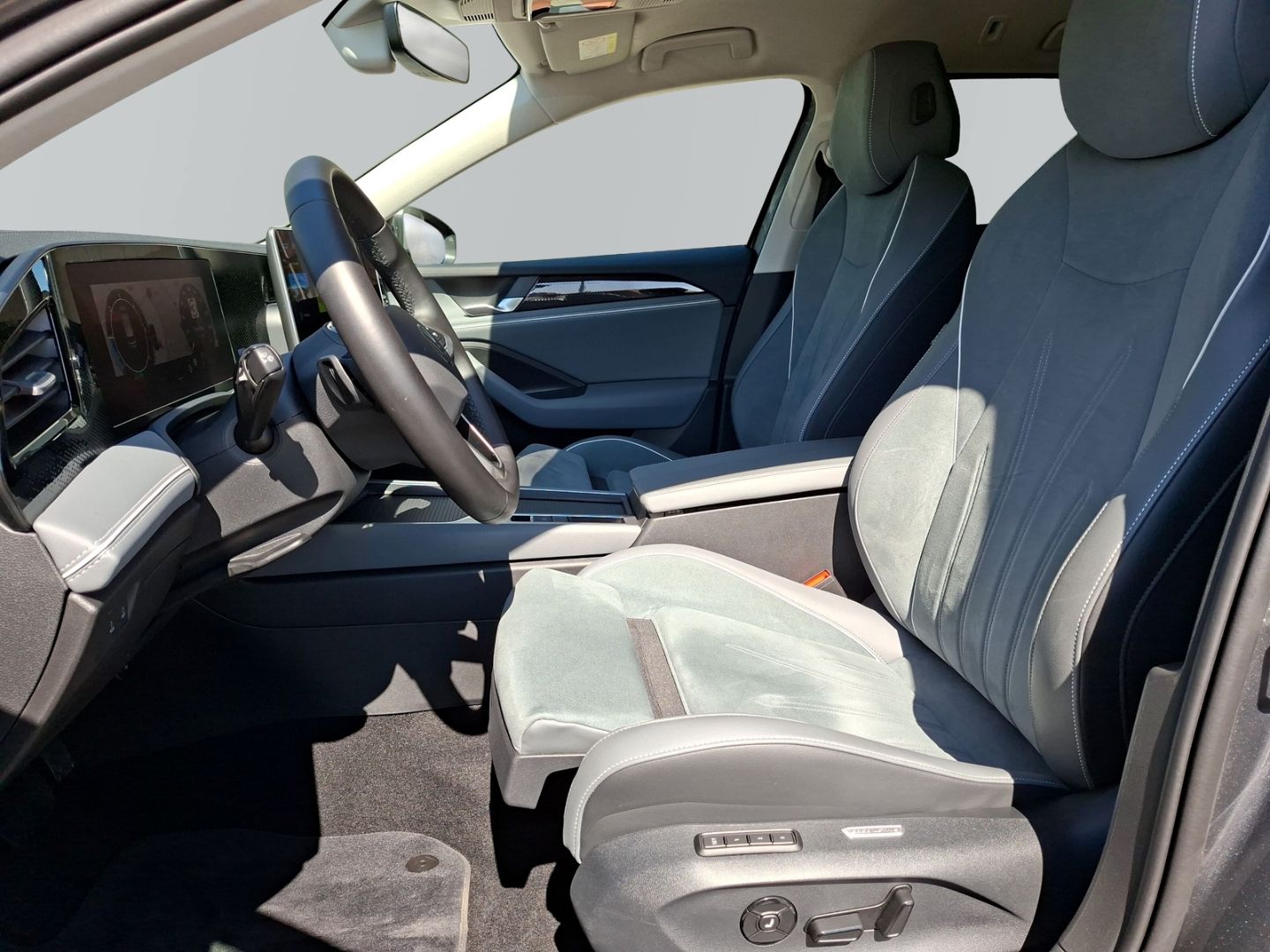 Passat Variant 2.0 TDI Business *KEYLESS*SHZ*
