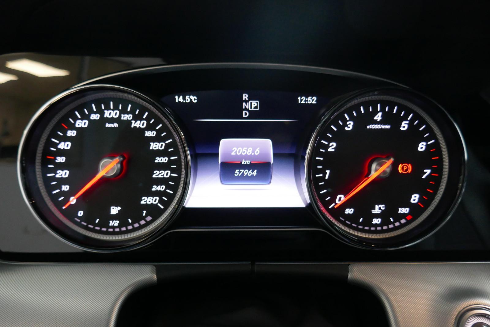 Mercedes-Benz E 300 E Coupe TOP ZUSTAND*LEDER*SD*NAVI*KAMERA