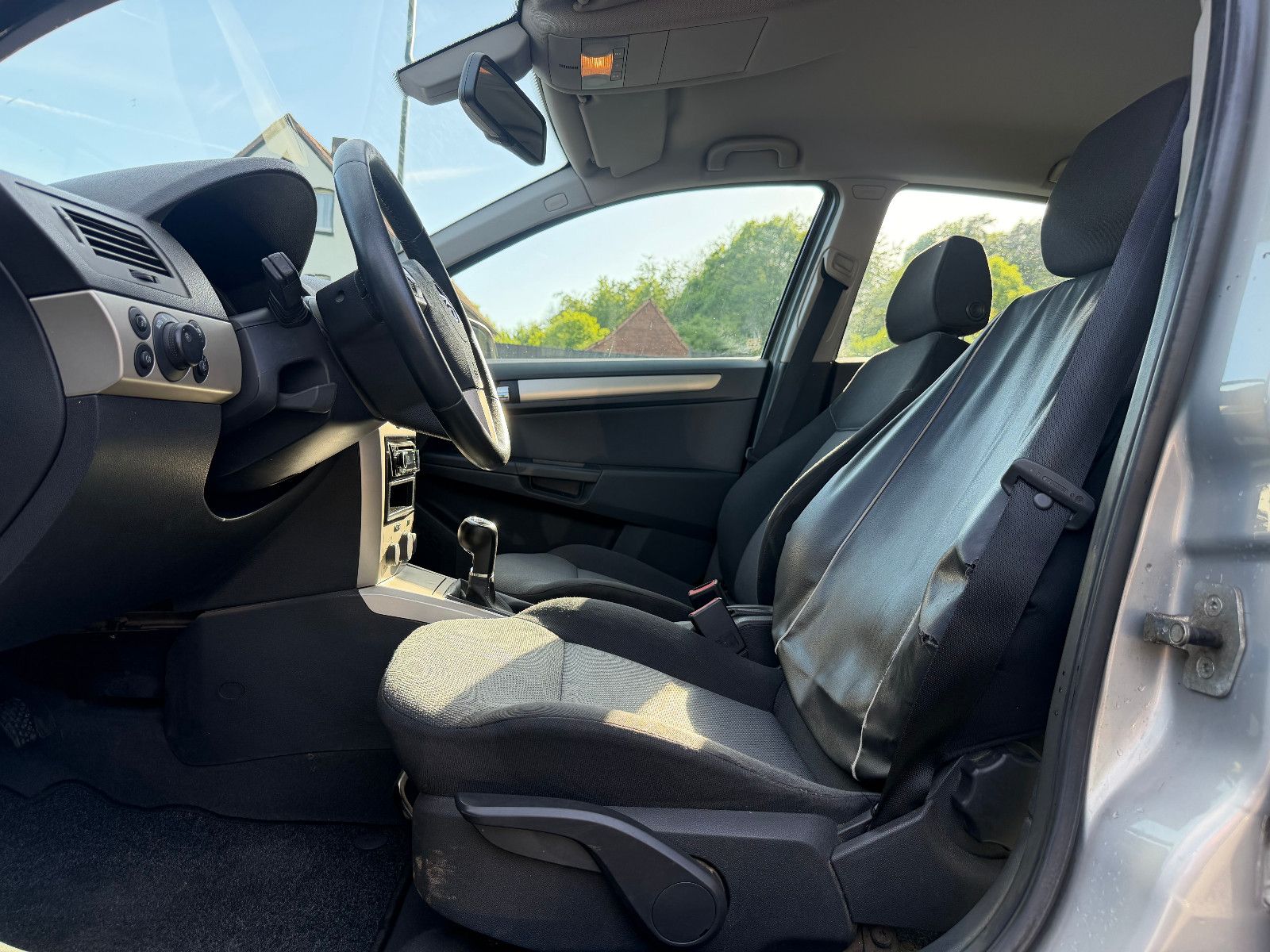 OPEL Astra H 1.6 Lim. Edition KLIMA/AHK/TÜV – Foto 9
