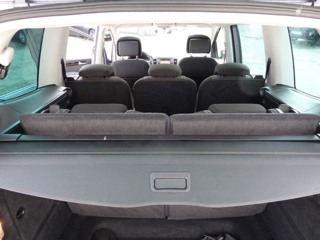 Fahrzeugabbildung Seat Alhambra Style/1.Hd/Pano/Navi/7-Sitzer/DSG/Xenon