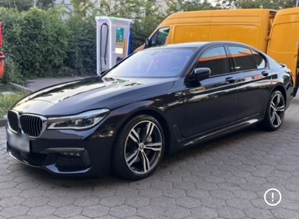 Image of BMW 750