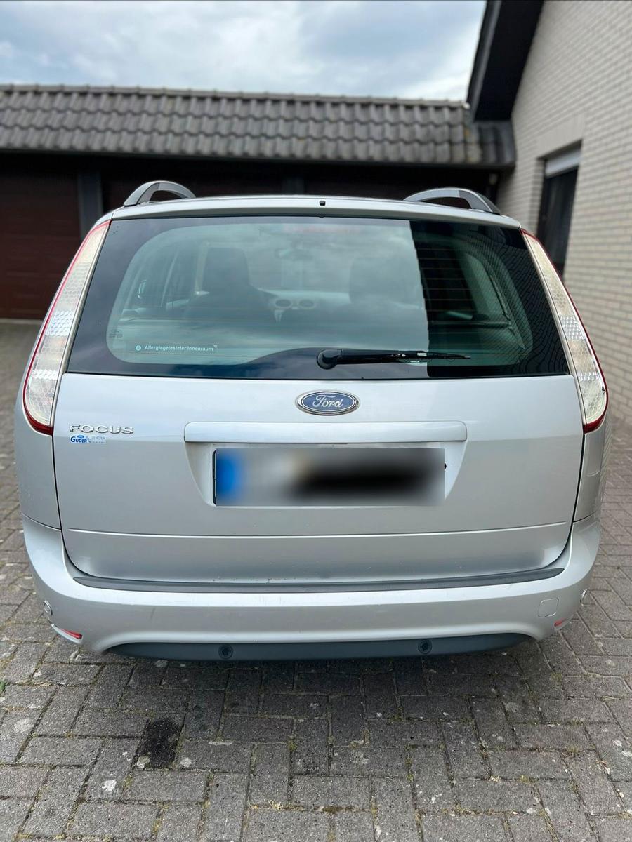 Ford Focus 2008 — photo 9