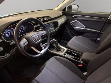 Audi Q3 - 11