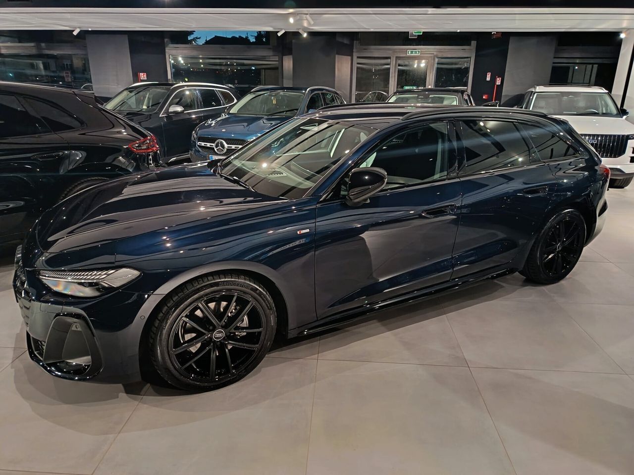 Audi A5 Avant TFSI 110 kW S tronic Line edition imagem 2