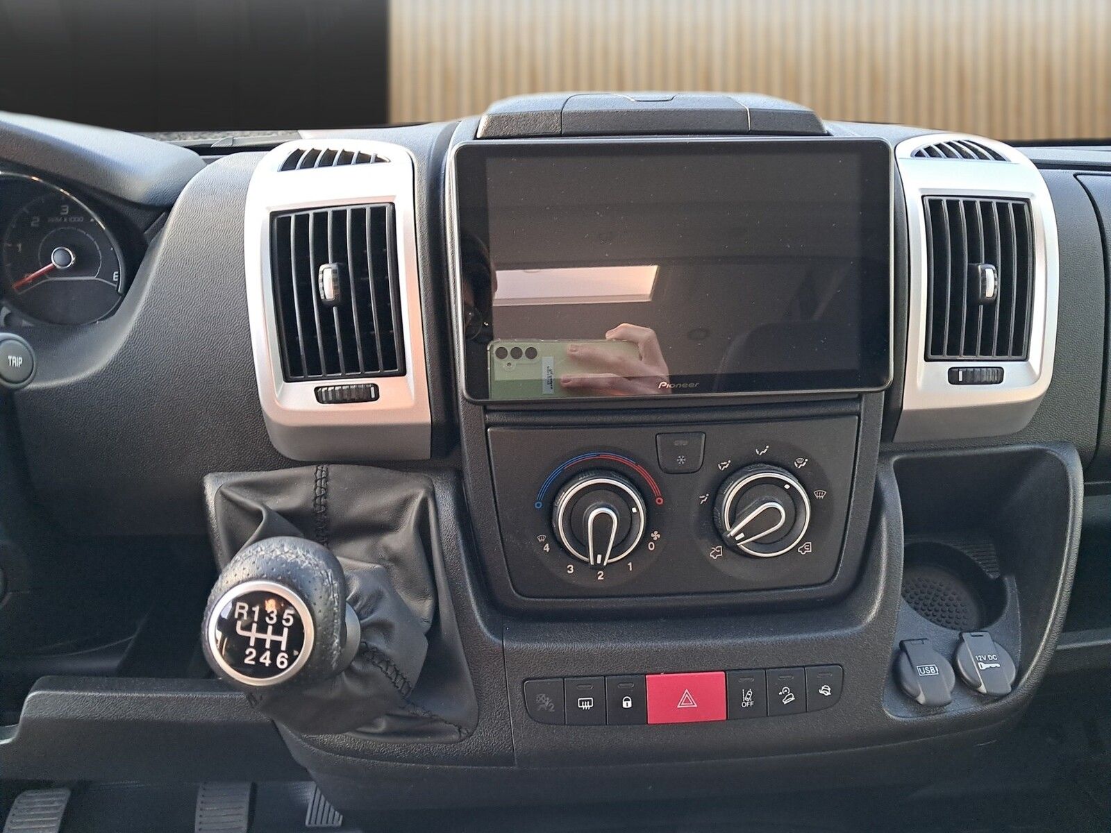 Fahrzeugabbildung Pössl Roadcruiser Citroen 165 PS Mark./AHK/Navi/Solar