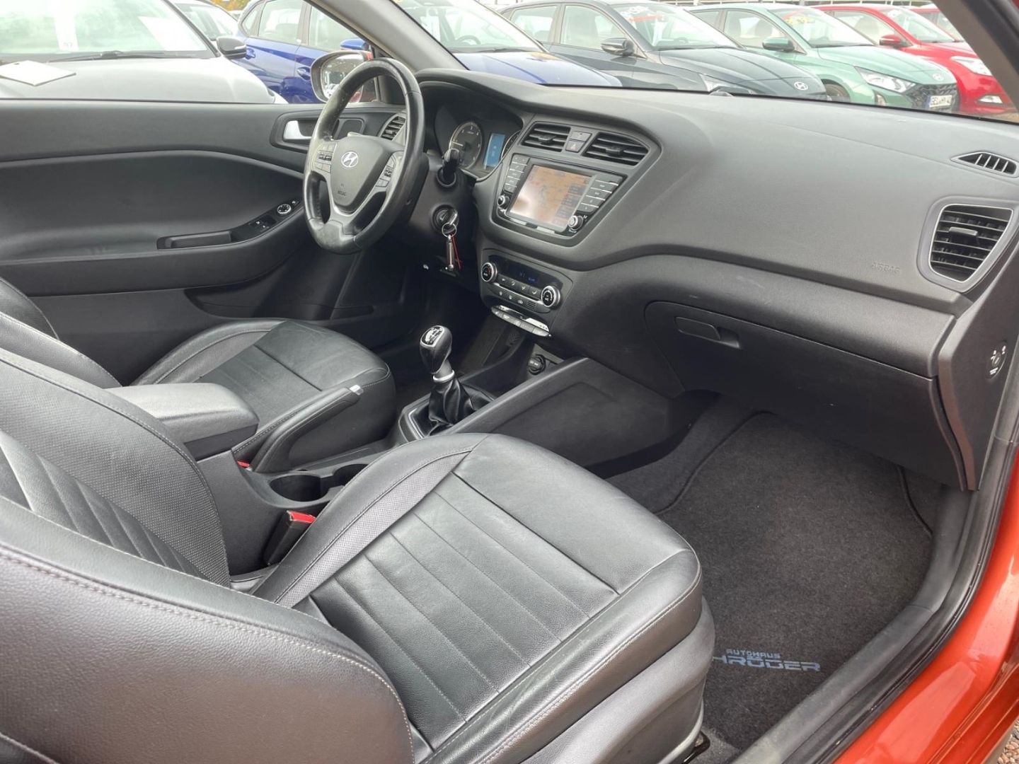 Fahrzeugabbildung Hyundai i20 Coupe 1,4 CRDi Style Leder Allwetter Panoram