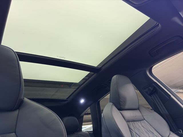 Audi SQ5 - Bild 21