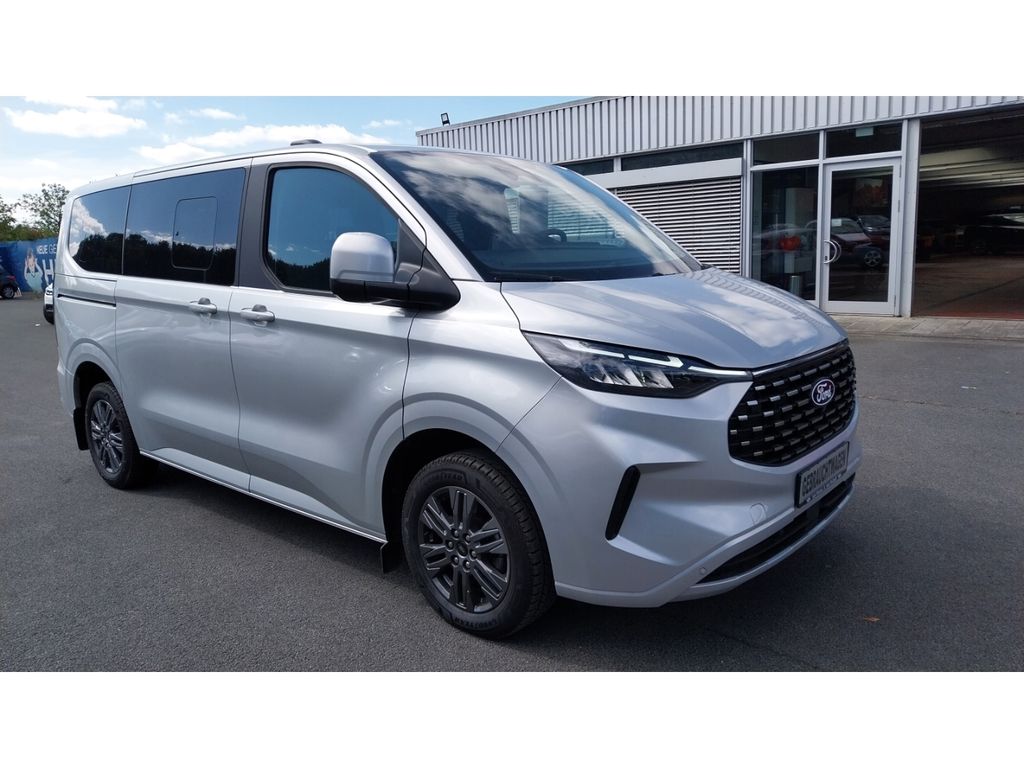 Ford Tourneo Custom — fotografia 3