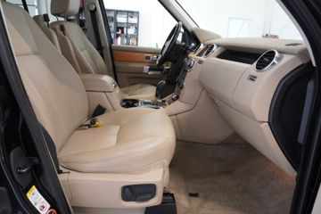 Land-Rover Discovery - 12