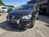 Volkswagen Touran 2.0 7 Gang  - Volkswagen Touran mit Diesel-Antrieb: Leder, Schiebedach, Kleinbus, 2.0