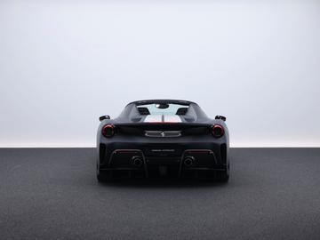 صورة 7 لـ 2020 Ferrari 488 PISTA