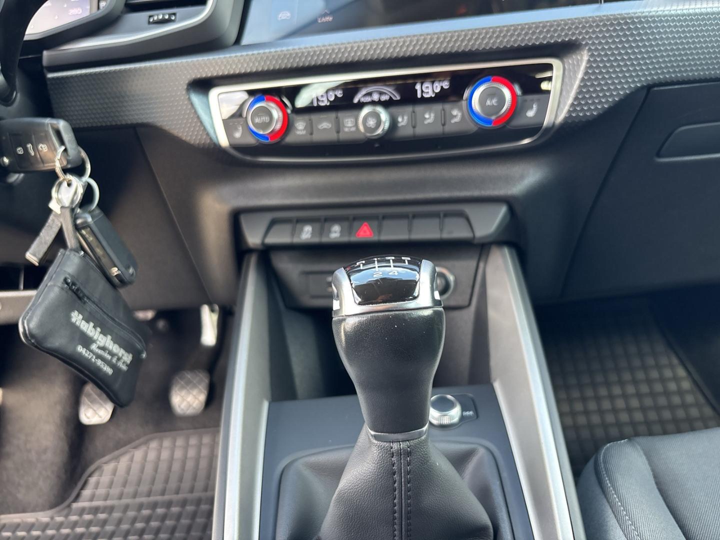 Audi A1 advanced TFSI 1.0 Sportback t Apple CarPlay