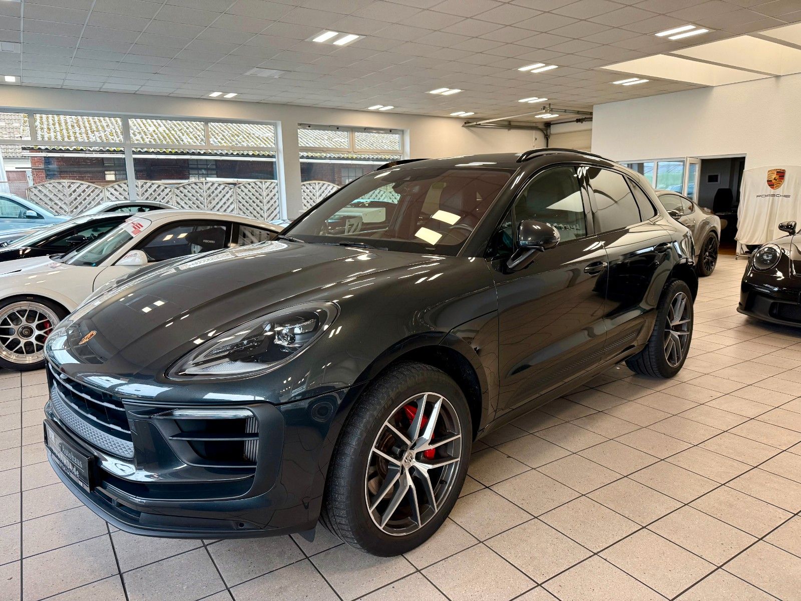Fahrzeugabbildung Porsche Macan S Keyless/BOSE/360View/SportChrono