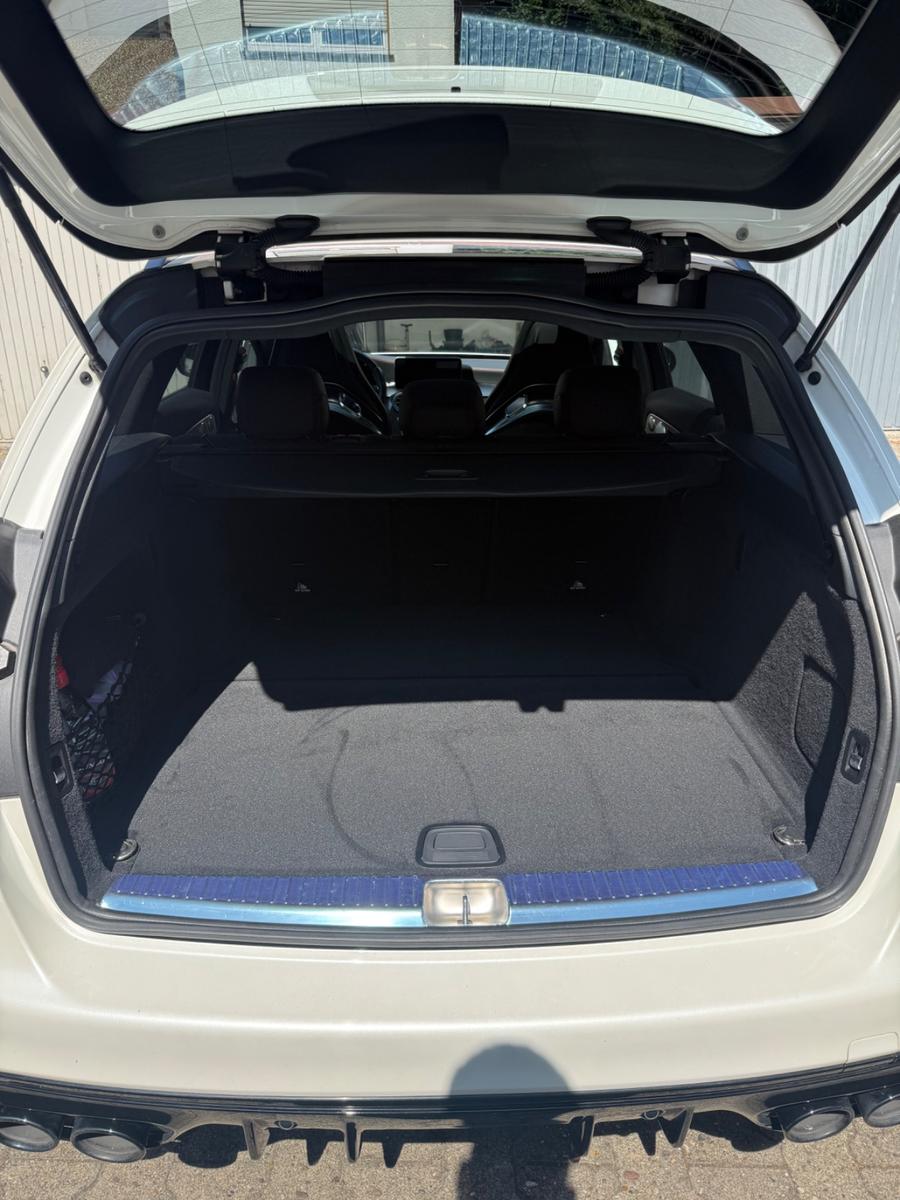 Mercedes-Benz C 43 AMG C 43 4MATIC T Autom. Standard