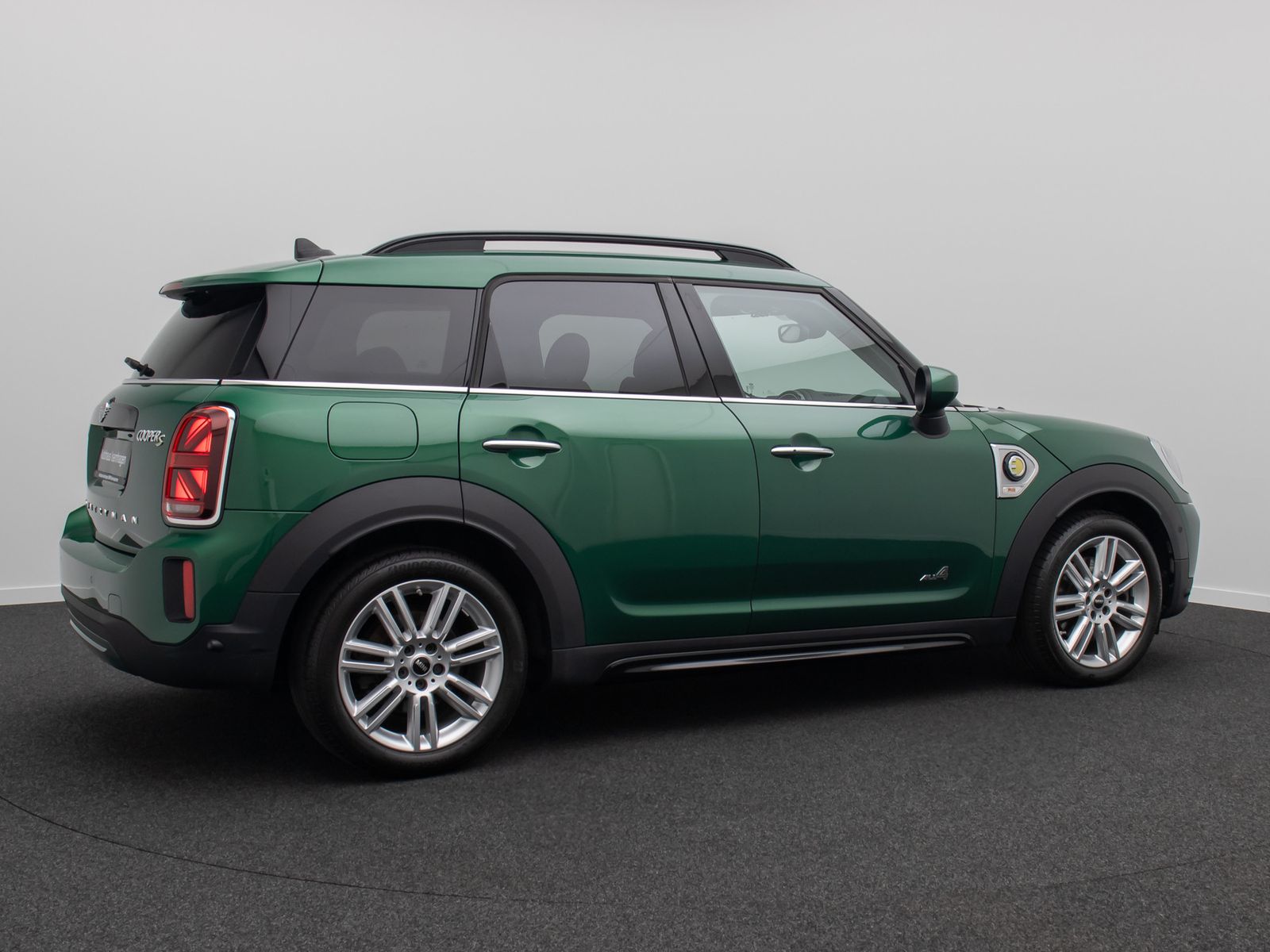 Fahrzeugabbildung MINI Countryman SE (Cooper) ALL4 HUD Kamera H/K Voll