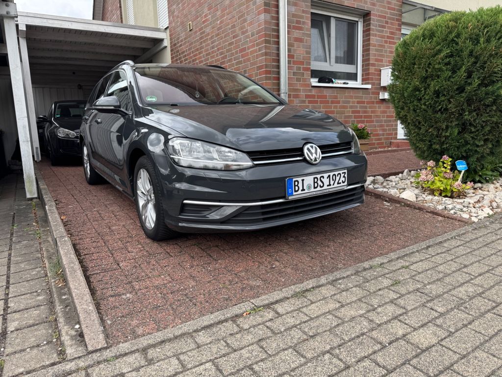 Image of Volkswagen Golf