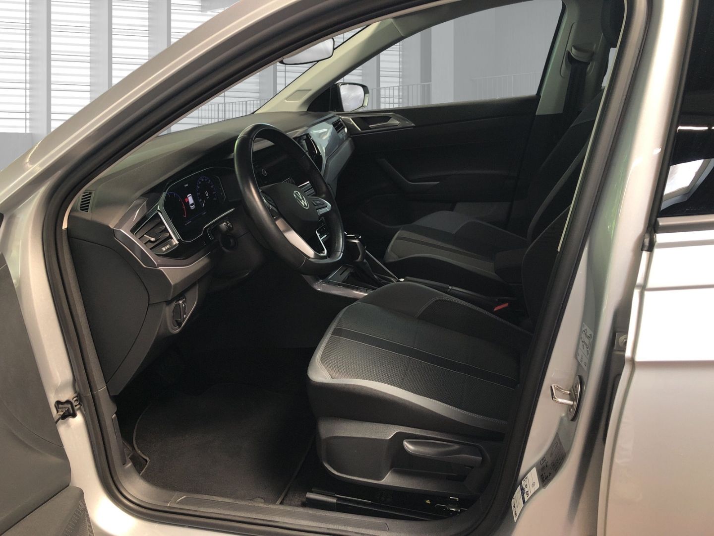 Fahrzeugabbildung Volkswagen Polo Style 1.0 TSI DSG AHK-abnehmbar Navi Digita