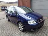 Volkswagen Touran 1.6 Trendline, PDC, Ganzjahresreifen, Alu - aus 2005: Van