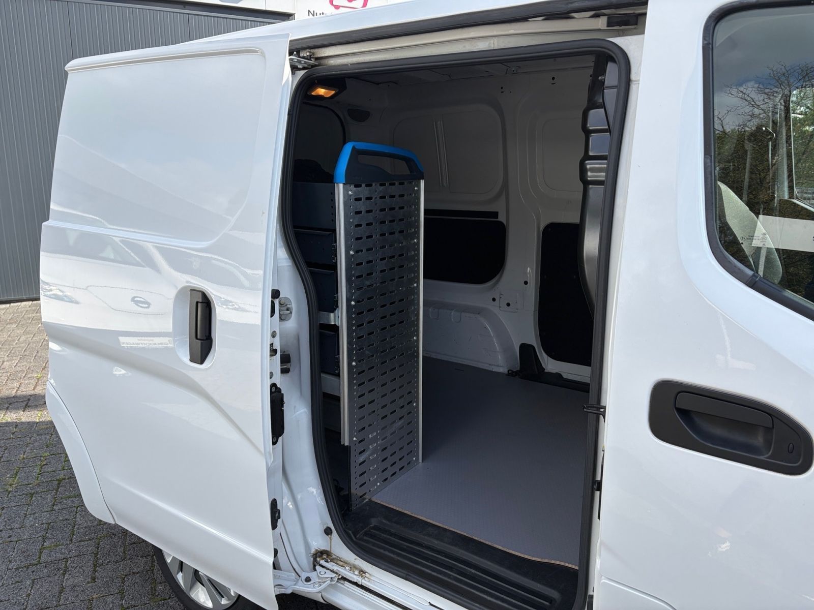 Fahrzeugabbildung Nissan e-NV200 Kasten Premium 40 kw/h *Investitionsboos