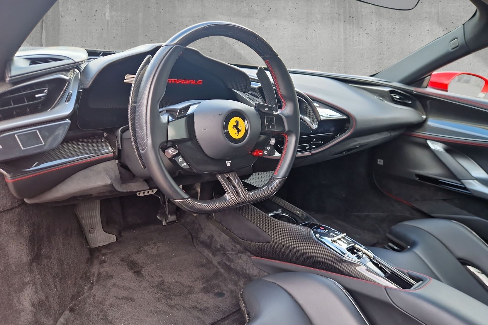 Fahrzeugabbildung Ferrari SF90*Carbon*Lift*dt.Fahrzeug*JBL*Racingsitze*