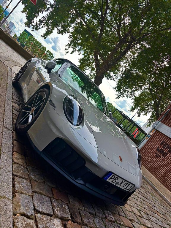 Porsche 992