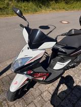 Kymco S8 50ccm Roller mit Topcase - ROLLER 50 CCM