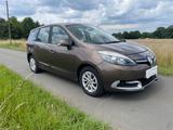 Renault Grand Scenic Paris ENERGY TCe 130 Start & St... - Renault Grand Scenic aus 2014