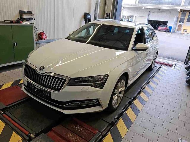 Skoda Superb Combi L&K*VIRTUAL*AHK*360*COLUMBUS*LEDER*