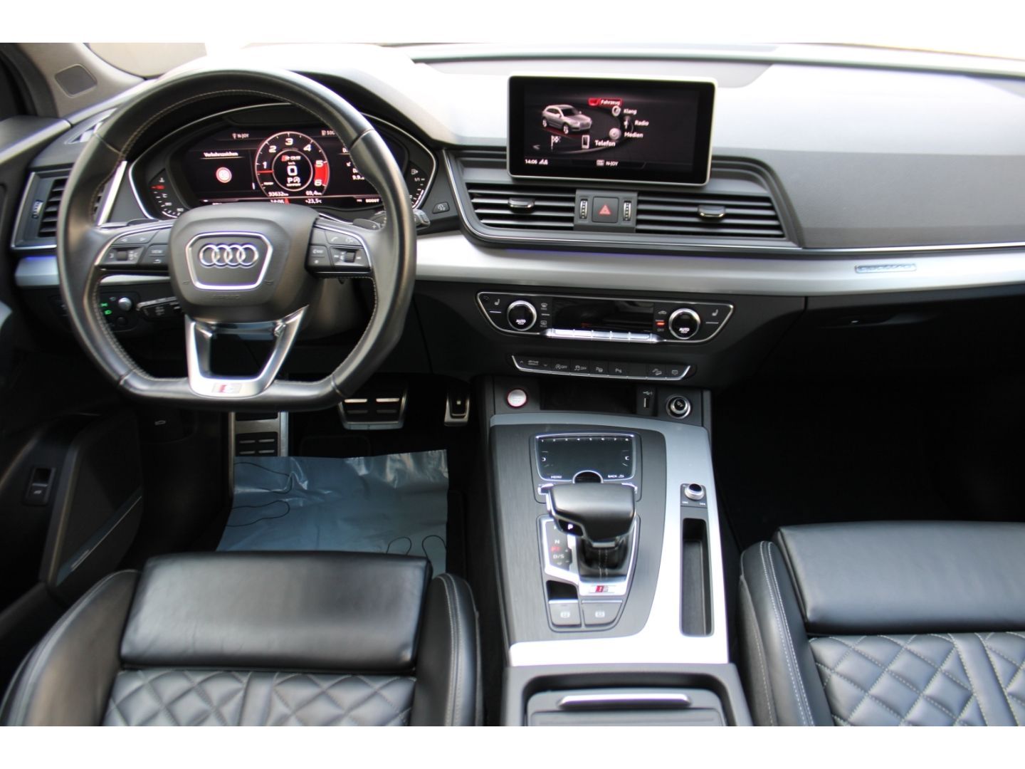AUDI SQ5 3.0TDI quattro Matrix Pano B&O StHzg 8fach A - Image 12