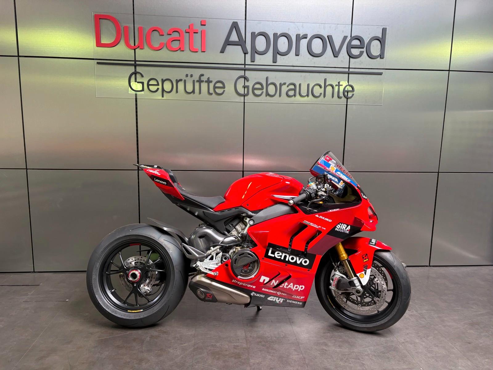 Ducati PANIGALE V4 2022 WORLDCHAMPION