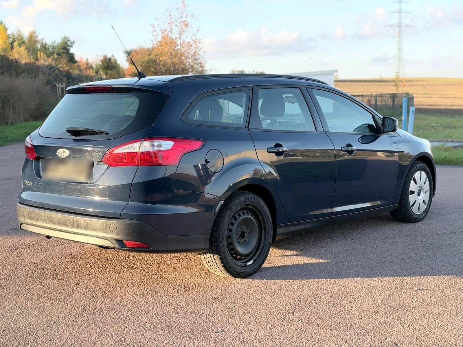 Ford Focus 2011 — photo 5